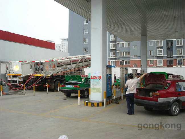 工控嵌入式工控機(jī)在加氣站的應(yīng)用(圖1)